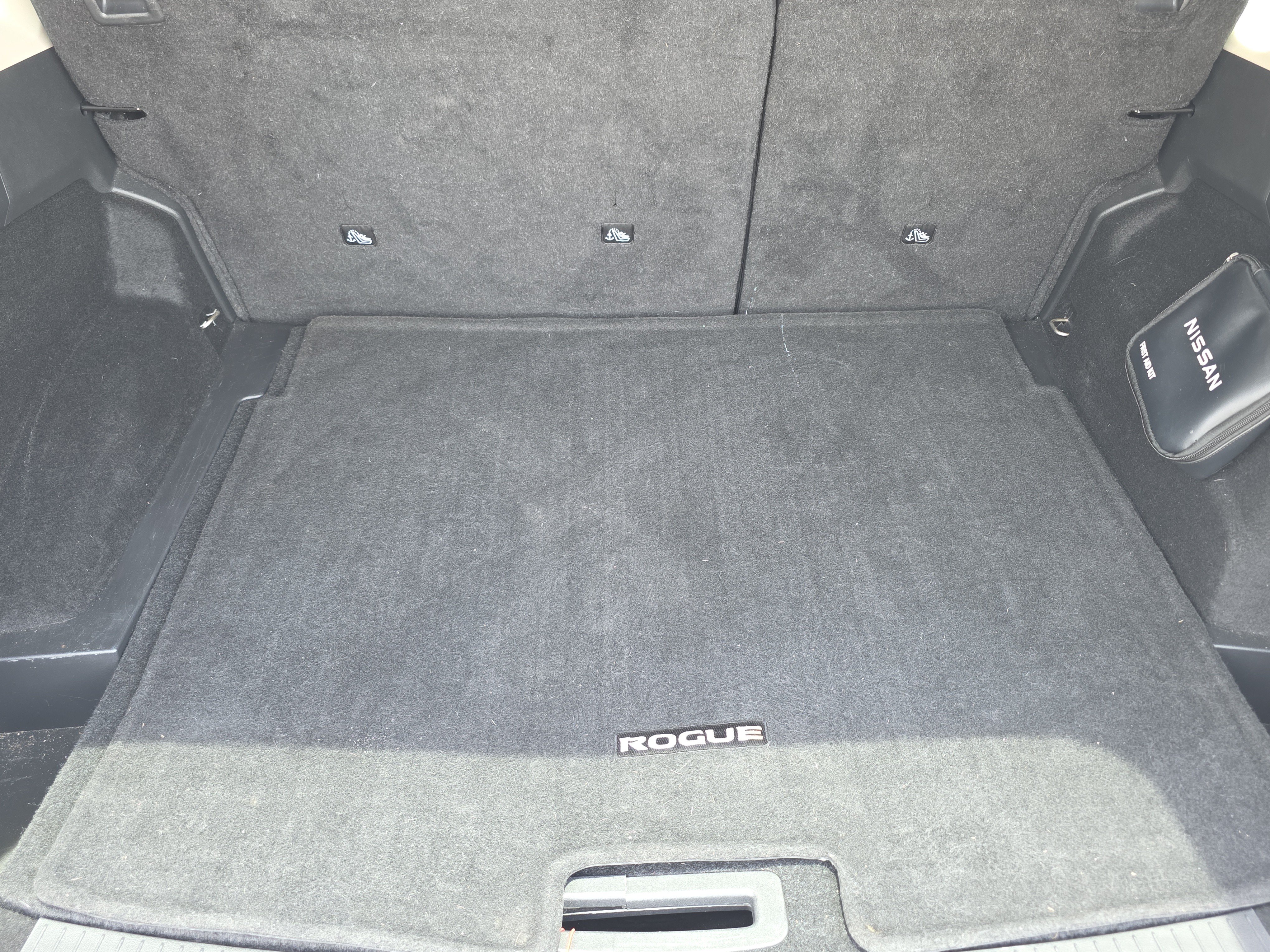 Used 2024 Nissan Rogue SV FWD image 12
