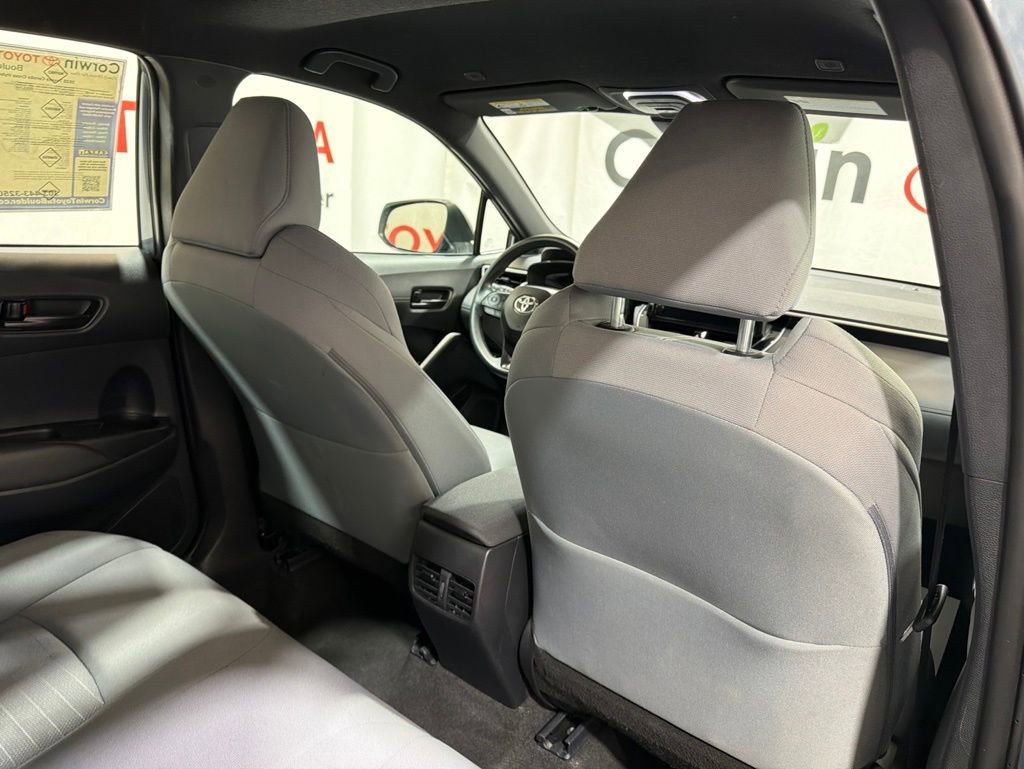Used 2025 Toyota Corolla Cross AWD Hybrid image 15