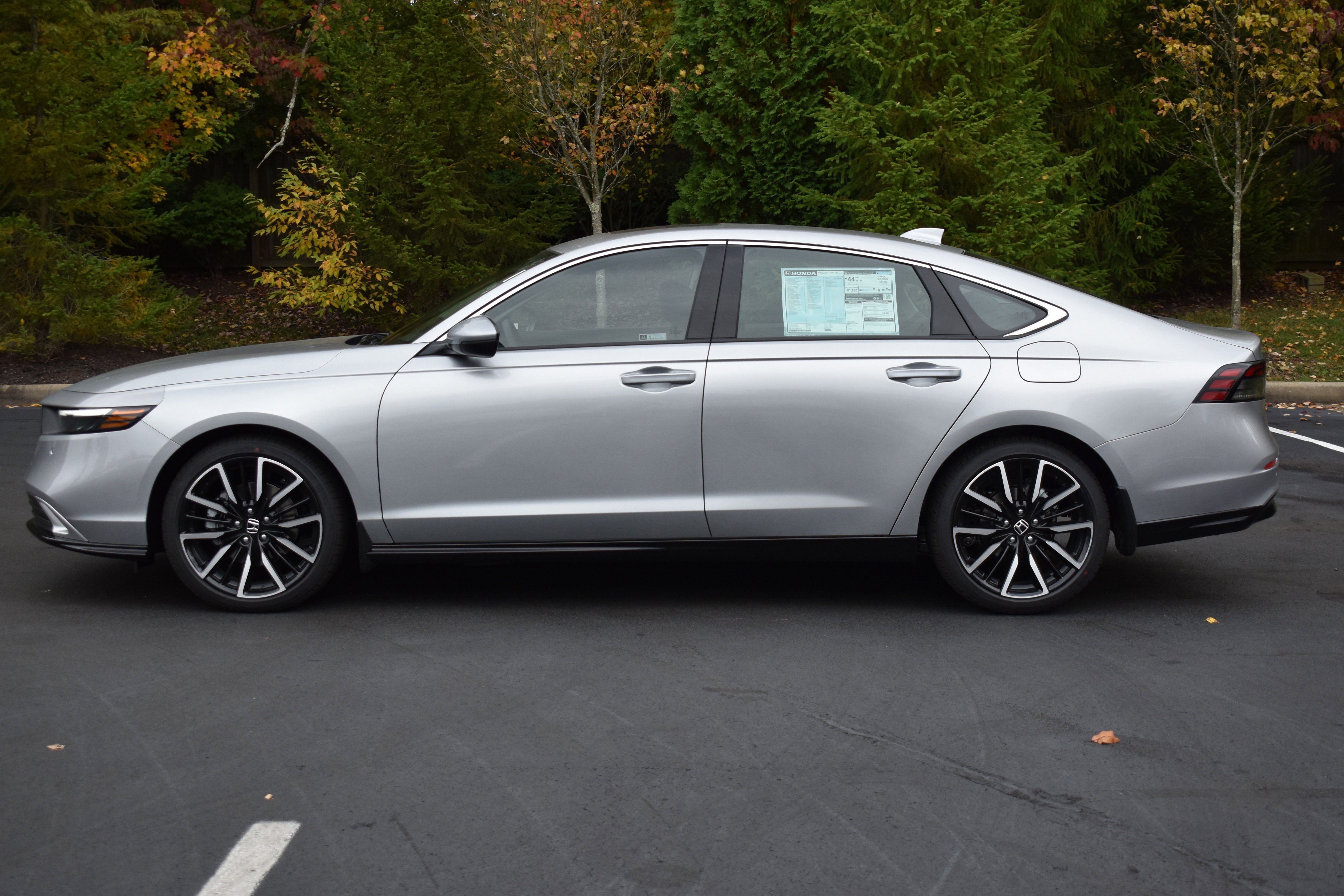 New 2026 Honda Accord Touring image 4