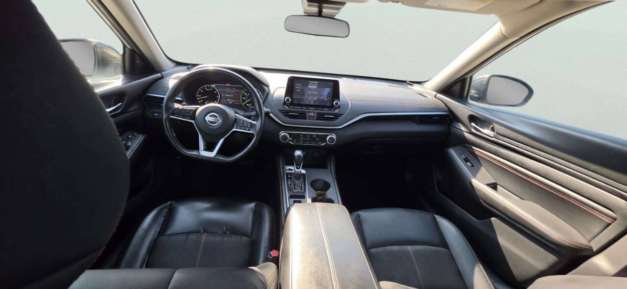 Used 2021 Nissan Altima 2.5 SR AWD/4WD image 8
