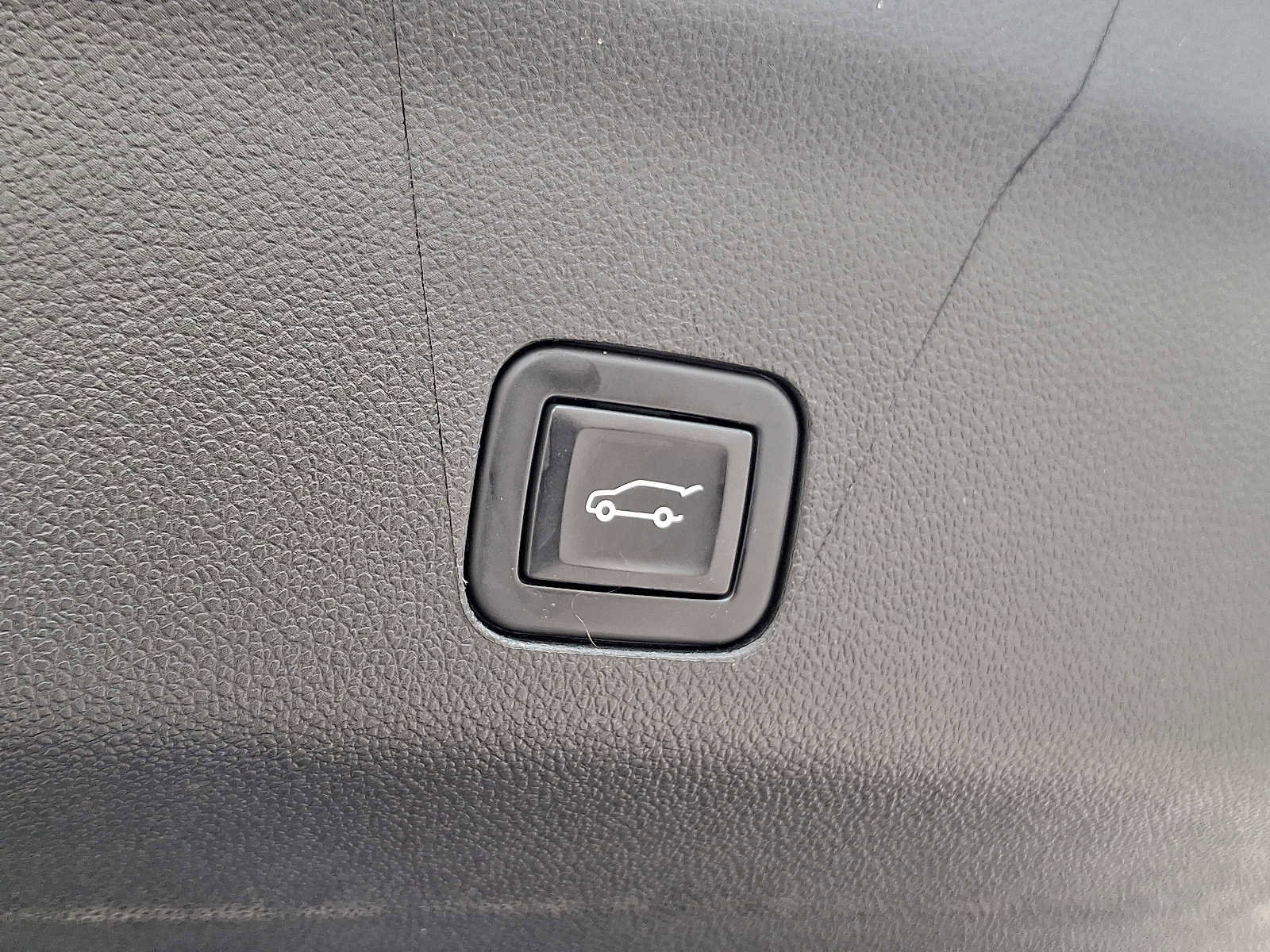 Used 2022 GMC Yukon SLT w/ SLT Premium Package image 38