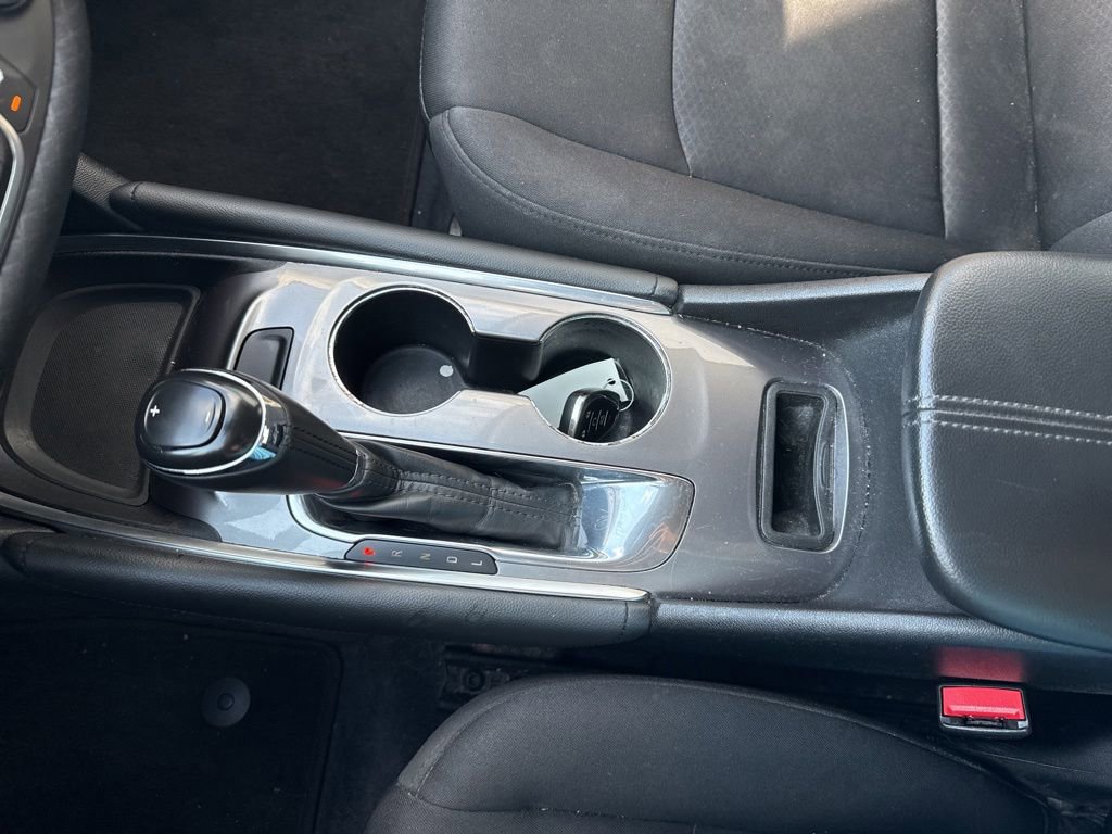 Used 2018 Chevrolet Malibu LT FWD image 23