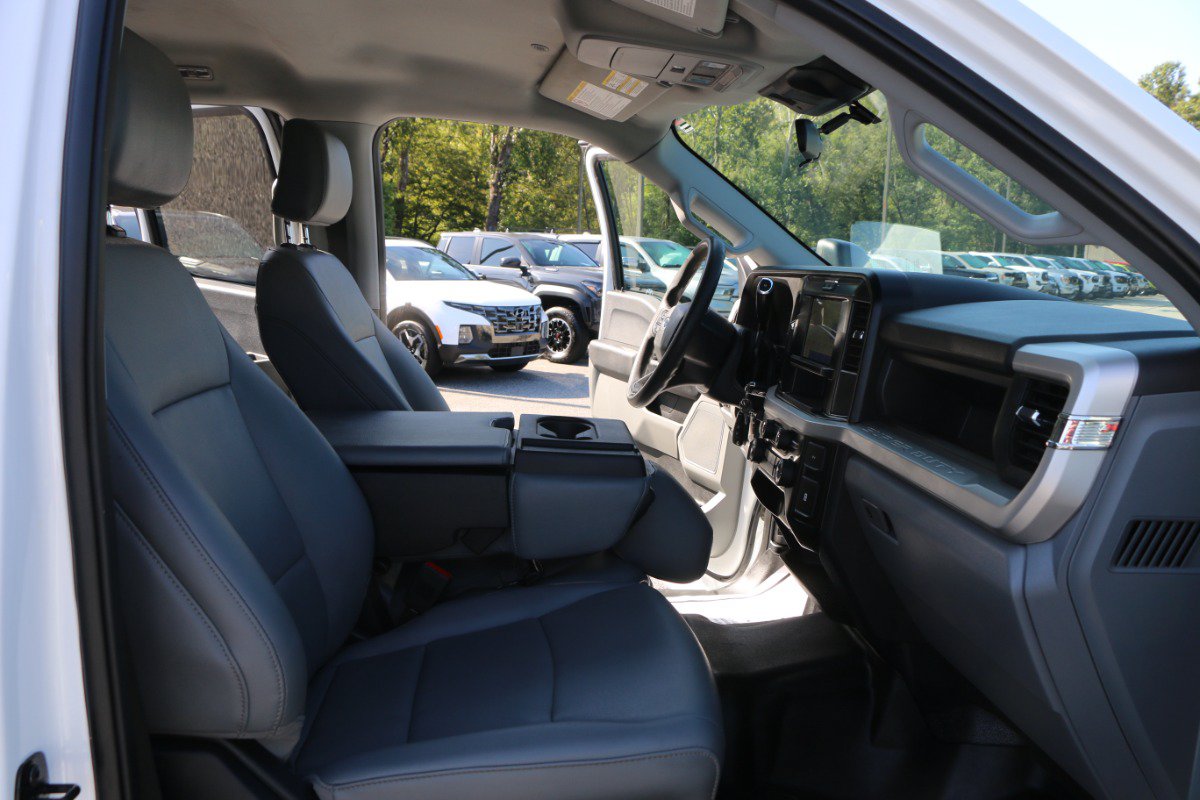 Used 2025 Ford F250 XL w/ XL Off-Road Package AWD/4WD image 23