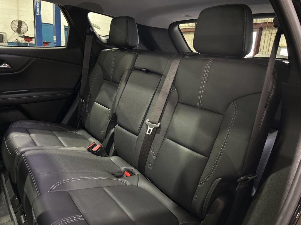 Used 2023 Chevrolet Blazer LT w/ Midnight/Sport Edition FWD image 37