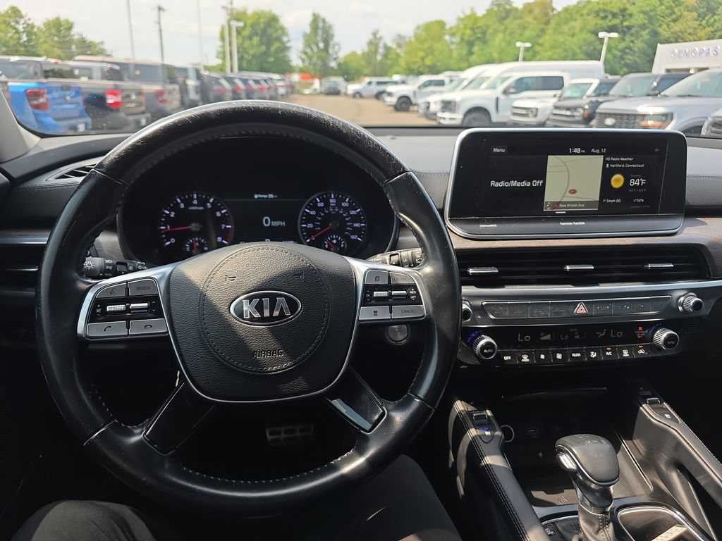 Used 2020 Kia Telluride SX w/ Towing Package FWD image 23