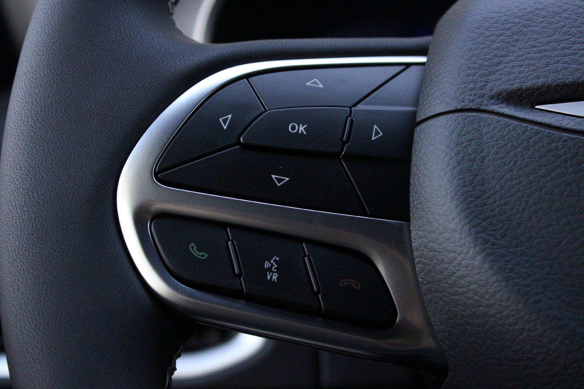 New 2027 Chrysler Pacifica LX FWD image 32