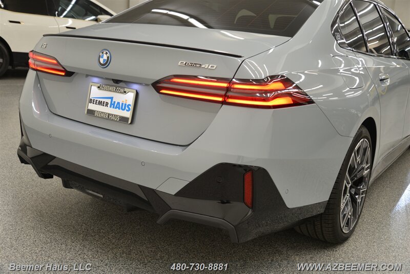 Used 2026 BMW i5 eDrive40 RWD image 39