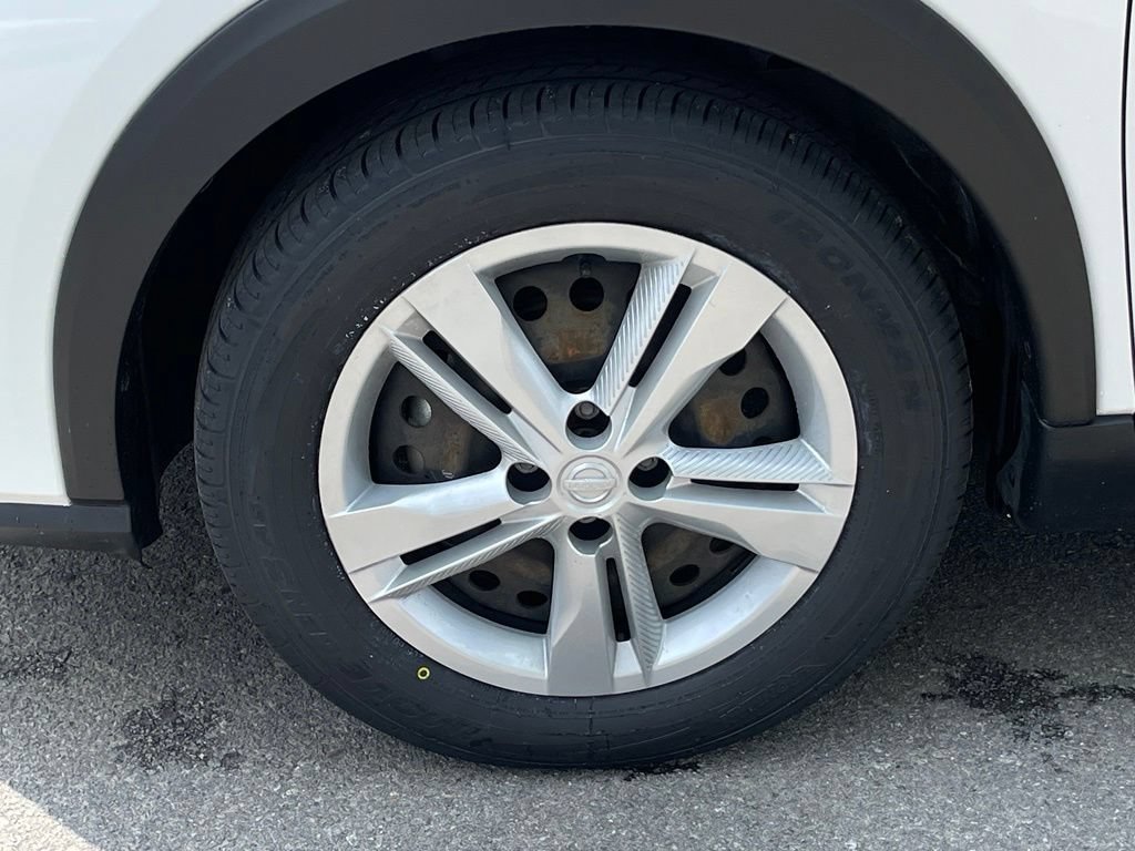 Used 2023 Nissan Kicks S FWD image 33