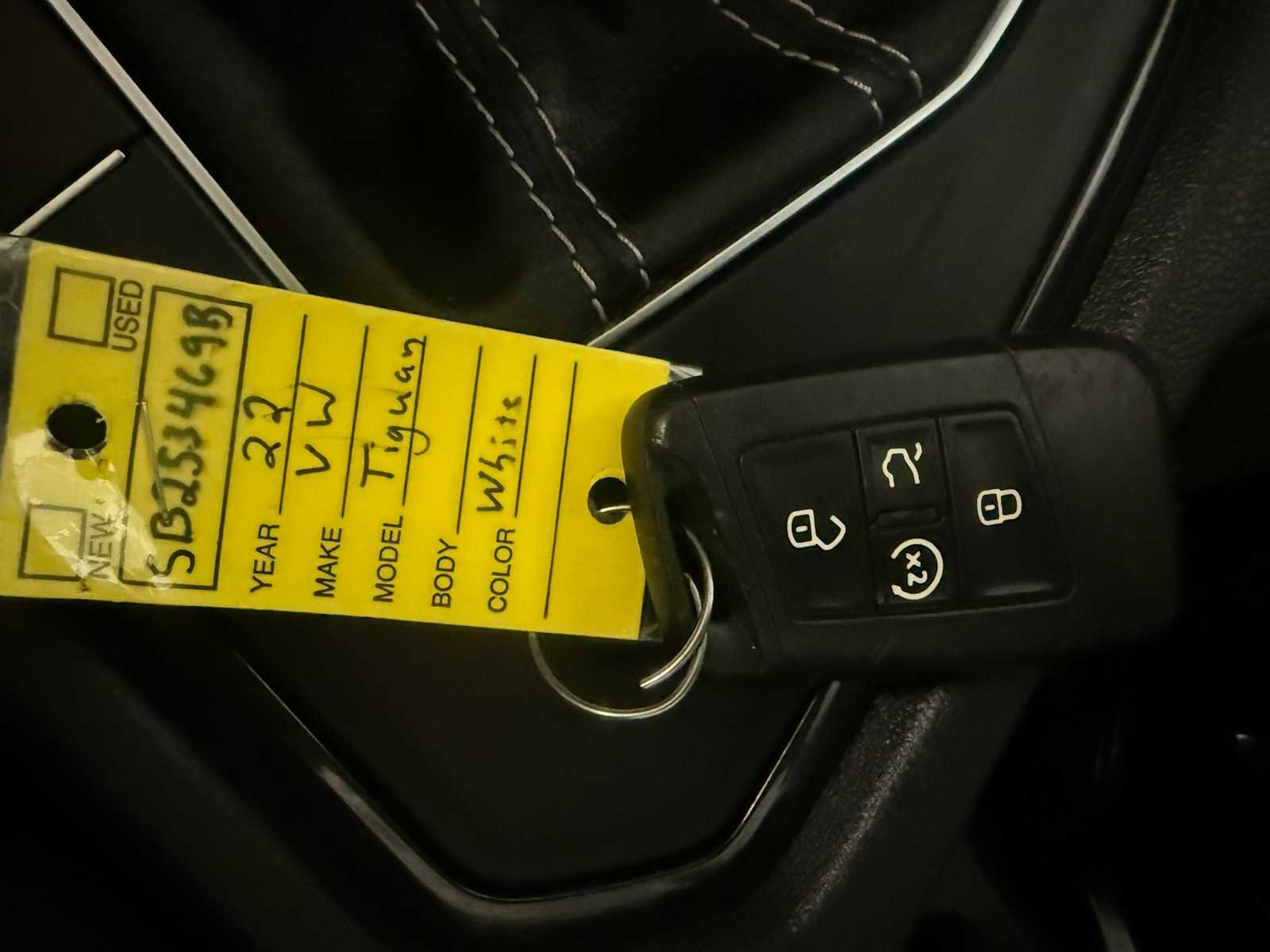 Certified 2022 Volkswagen Tiguan SE FWD image 38