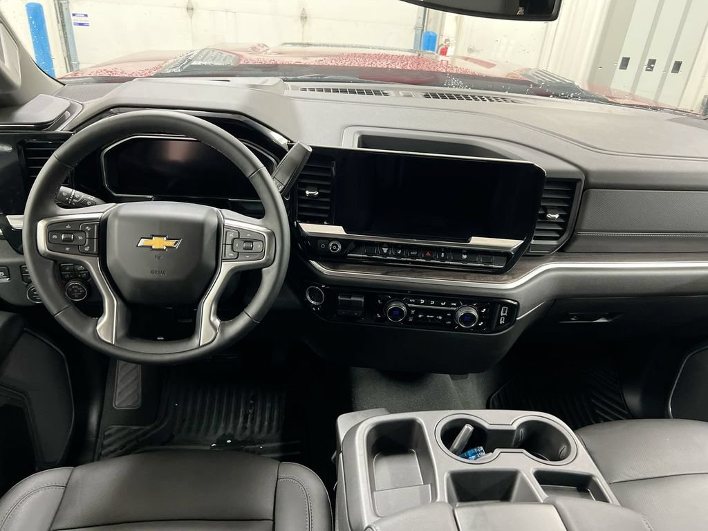 Used 2026 Chevrolet Silverado 2500 LTZ AWD/4WD image 10