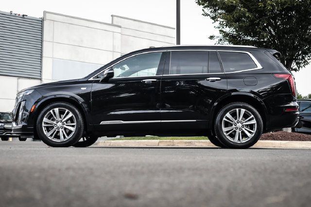 Used 2023 Cadillac XT6 Premium Luxury AWD/4WD image 17