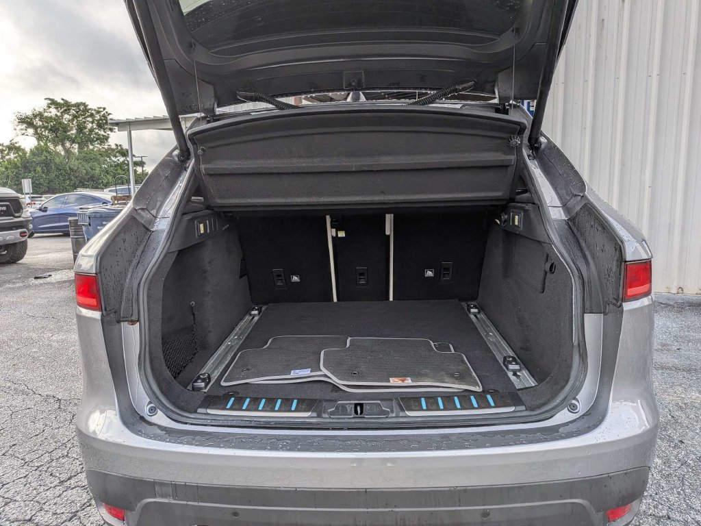 Used 2020 Jaguar F-PACE Portfolio AWD/4WD image 13
