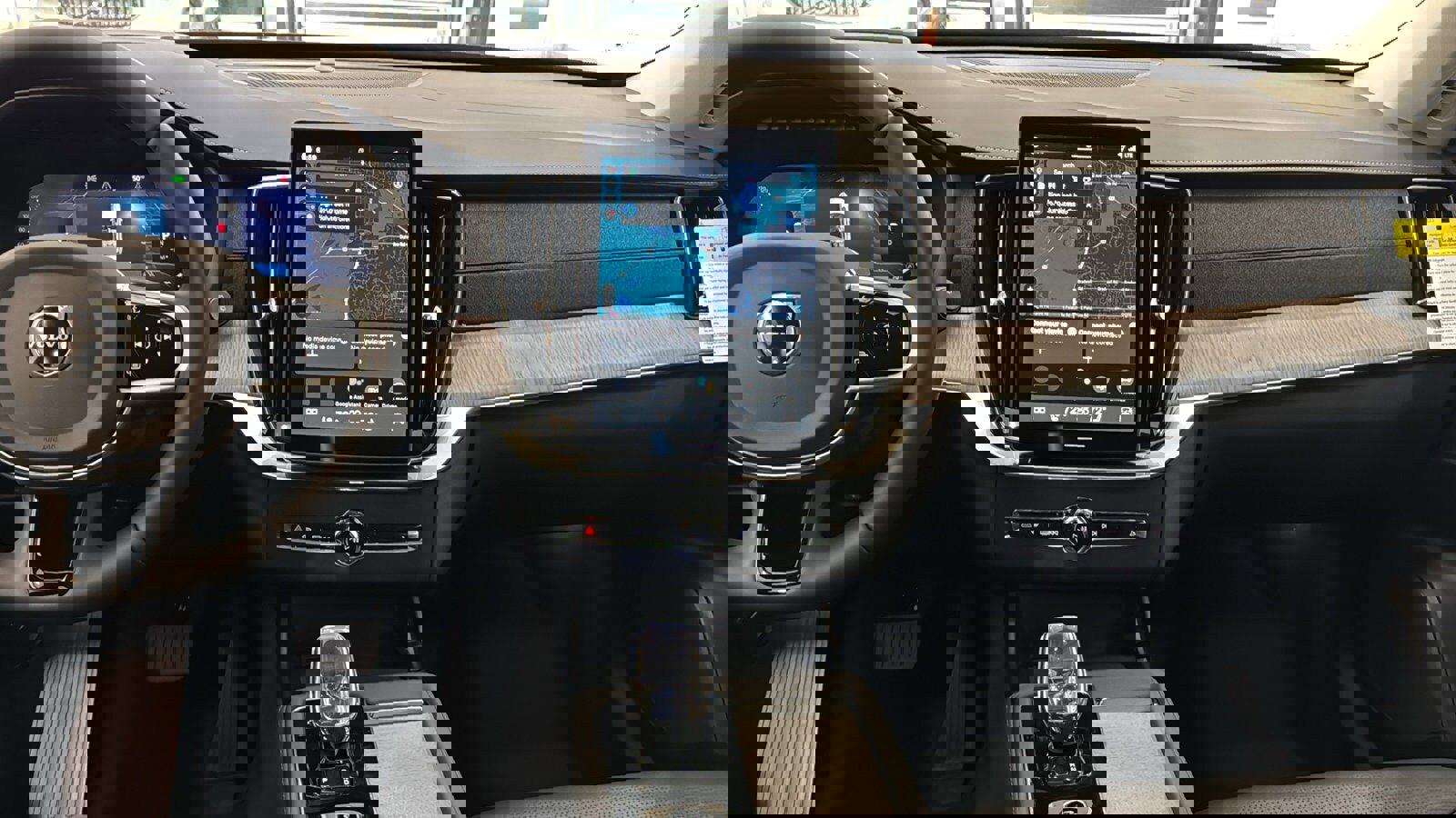 New 2026 Volvo XC90 B6 Ultra w/ Protection Package Premier image 11