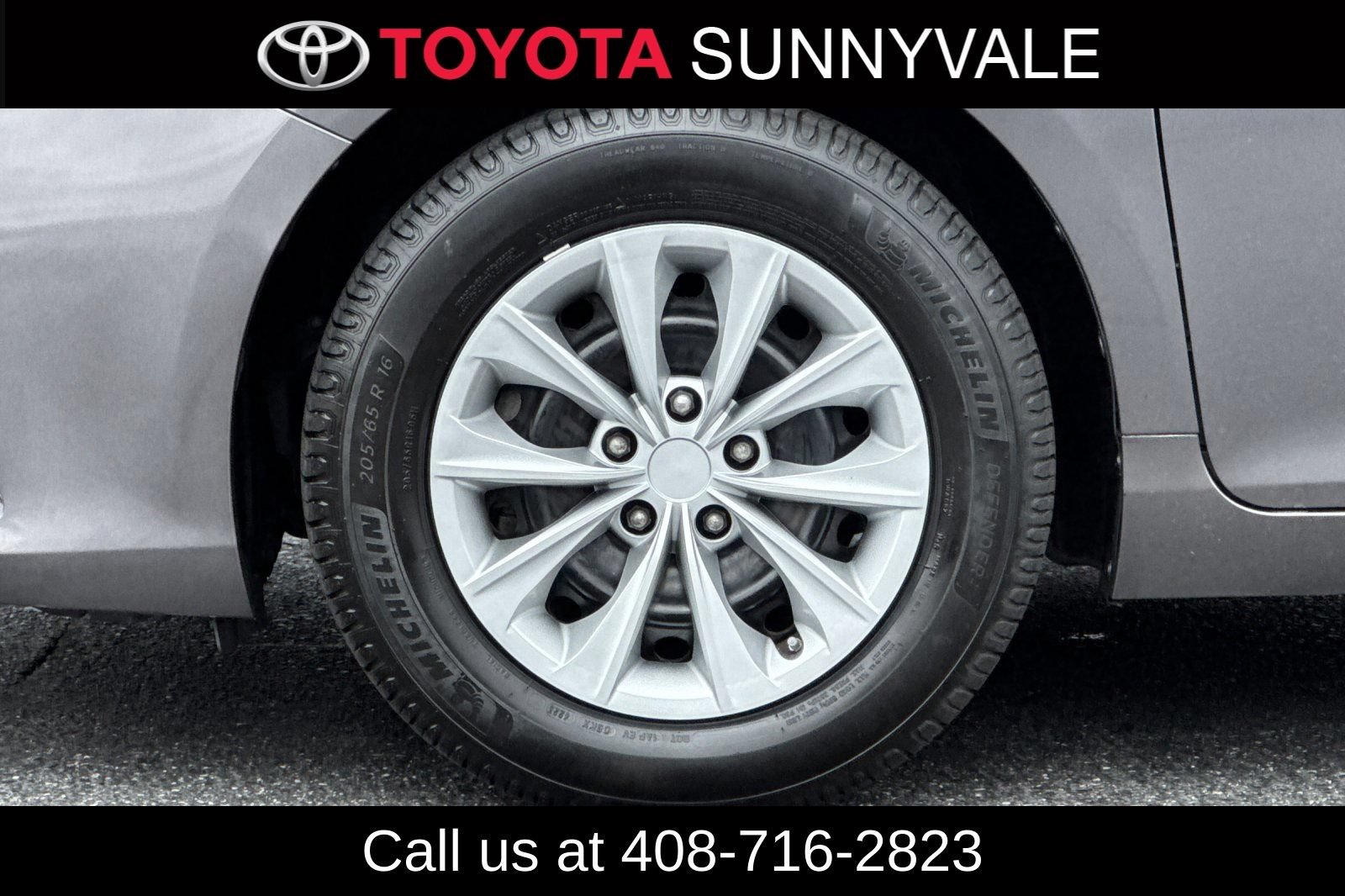 Certified 2017 Toyota Camry LE FWD image 13