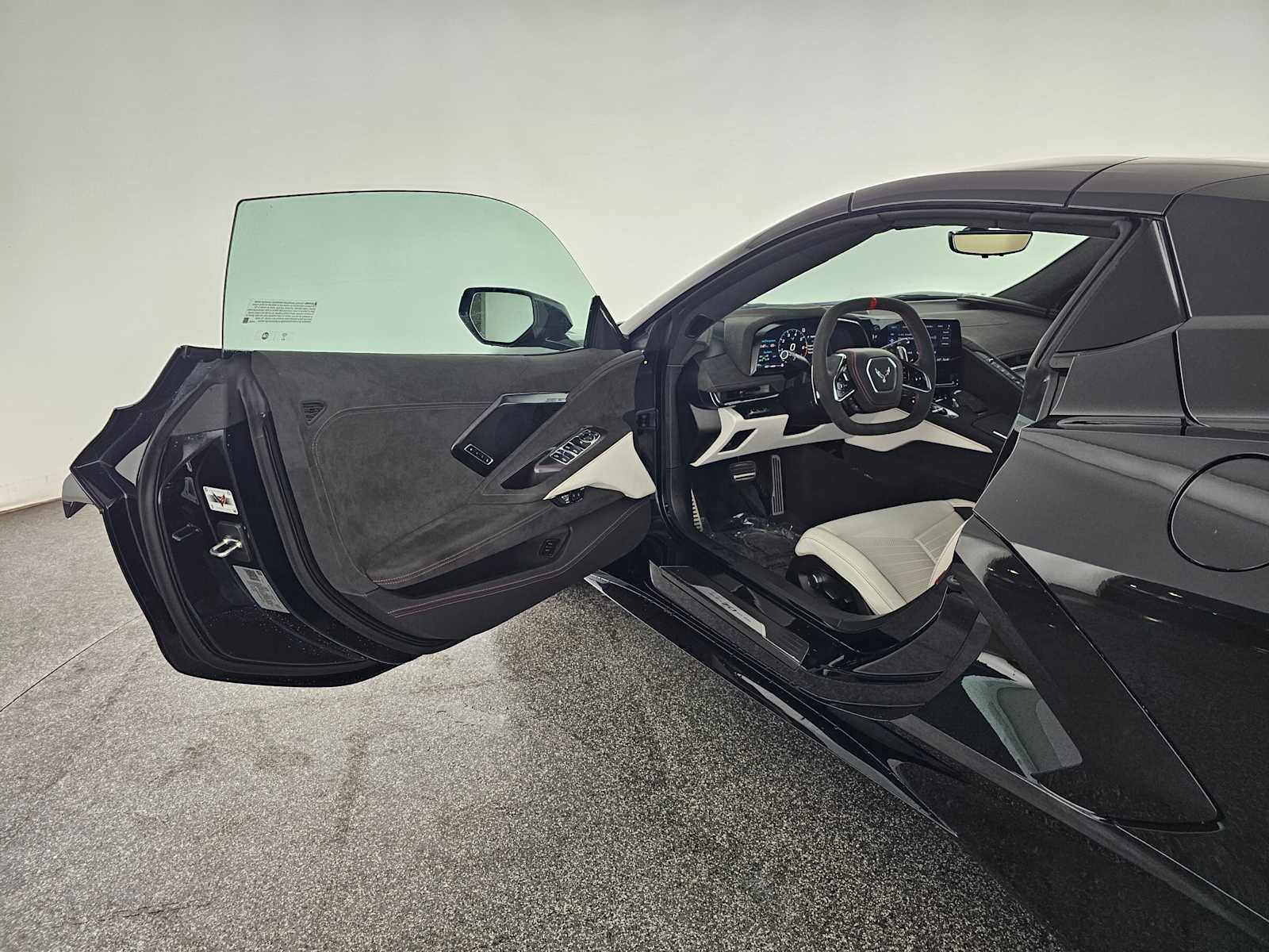 Used 2023 Chevrolet Corvette Stingray Premium Conv image 15