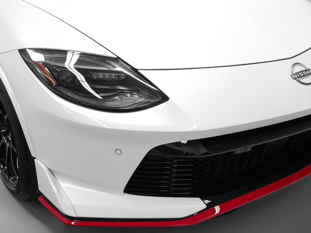 Used 2026 Nissan Z NISMO w/ Floor Mat Package RWD image 4
