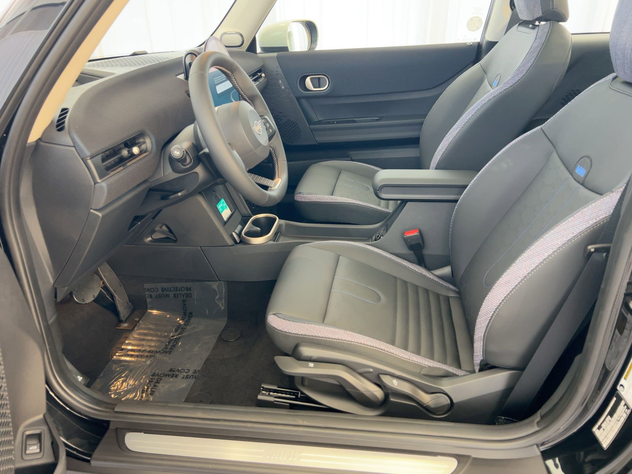 New 2026 MINI Cooper 2-Door Hardtop FWD image 5