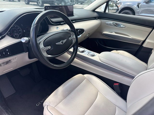 Used 2025 Genesis GV70 2.5T w/ Advanced Package AWD/4WD image 7