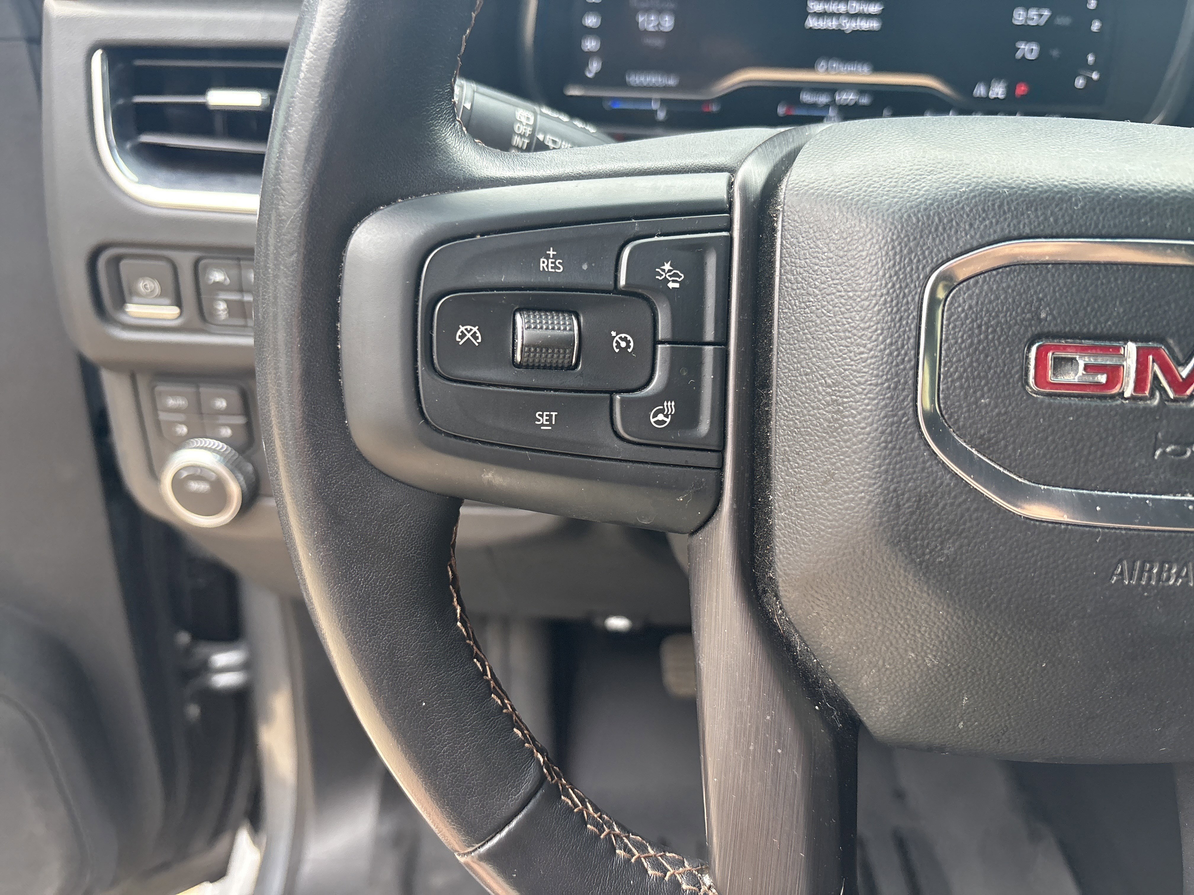 Used 2022 GMC Yukon AT4 w/ Max Trailering Package AWD/4WD image 19