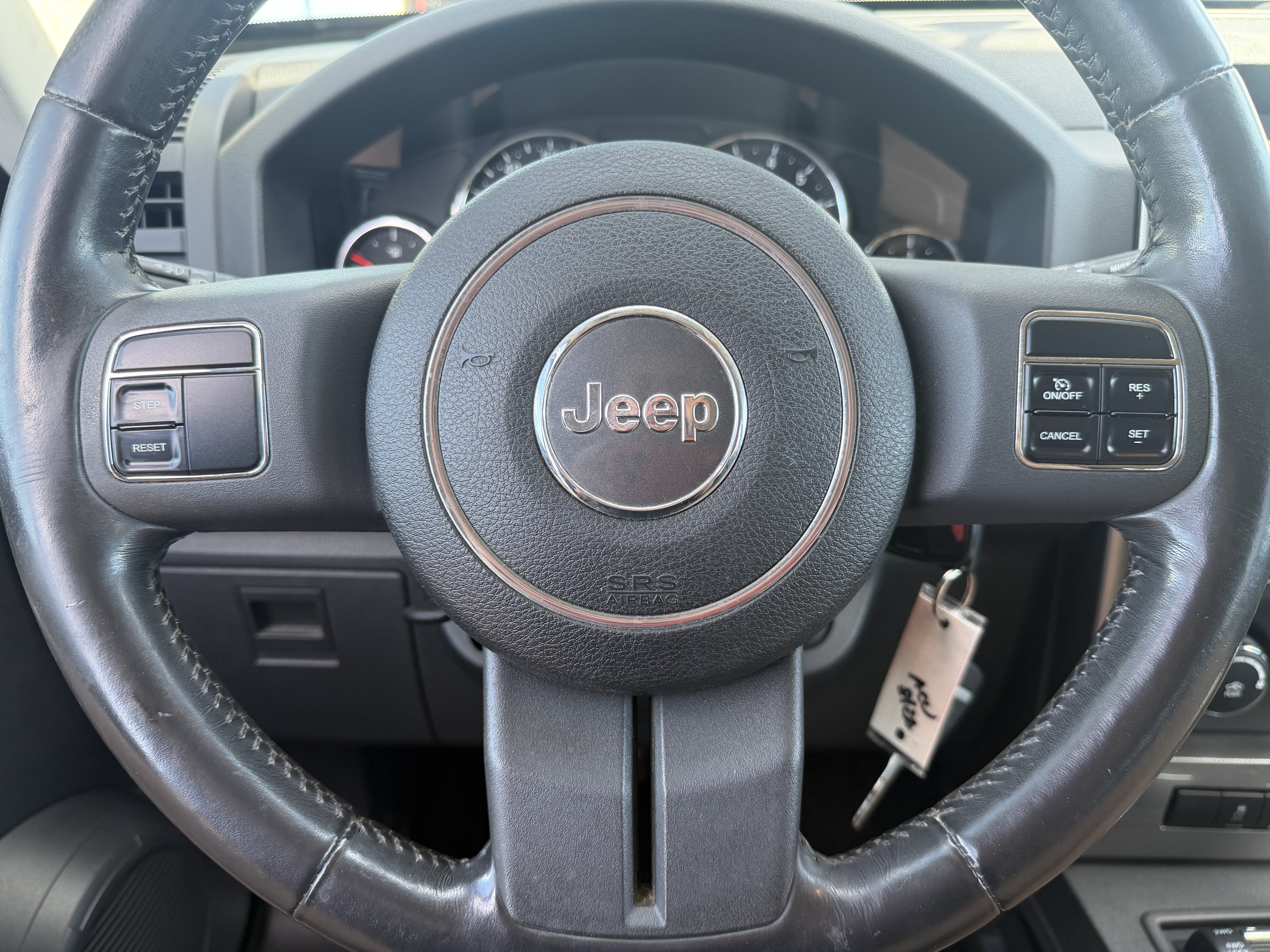 Used 2011 Jeep Liberty Sport AWD/4WD image 21