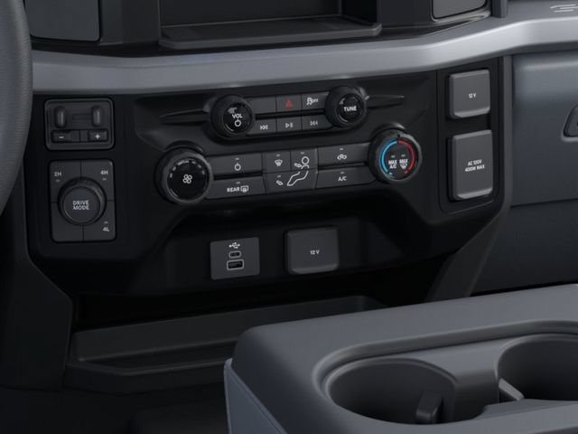 New 2026 Ford F550 4x4 Crew Cab image 15