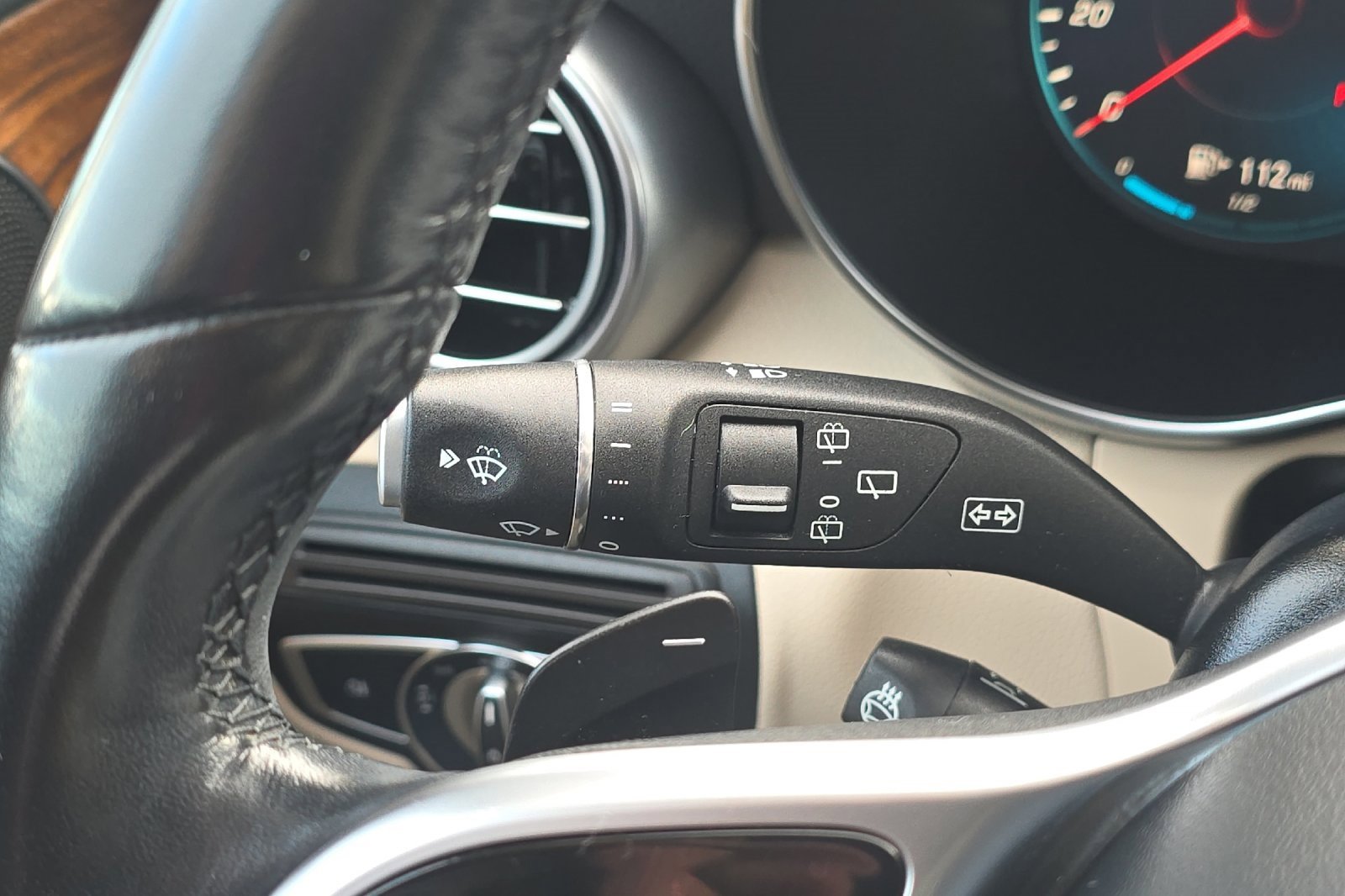 Used 2022 Mercedes-Benz GLC 300 4MATIC image 36