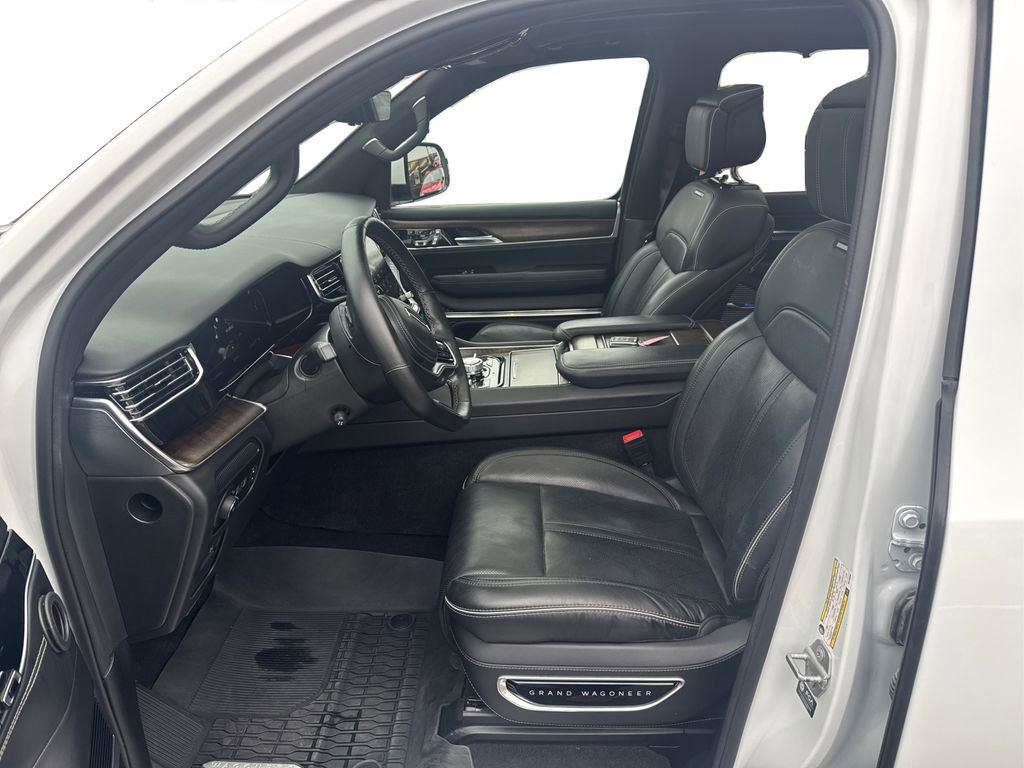 Used 2022 Jeep Grand Wagoneer Series II w/ Convenience Group III AWD/4WD image 9