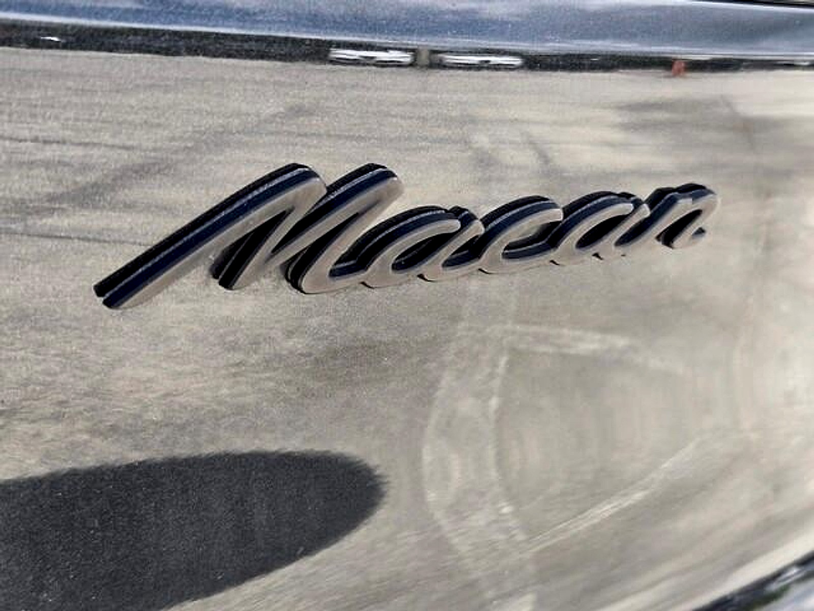 Used 2019 Porsche Macan AWD/4WD image 14
