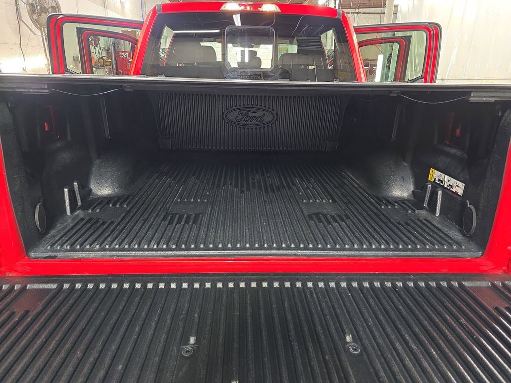 Used 2019 Ford F150 XLT w/ Equipment Group 302A Luxury AWD/4WD image 12