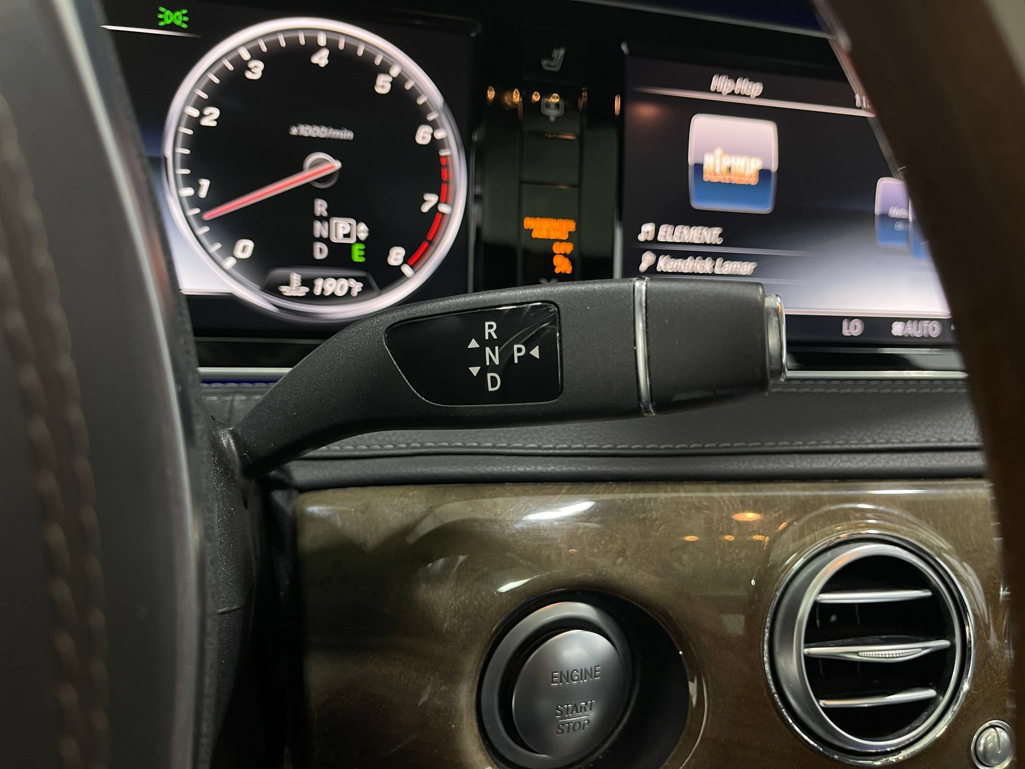 Used 2015 Mercedes-Benz S 550 4MATIC Sedan image 30