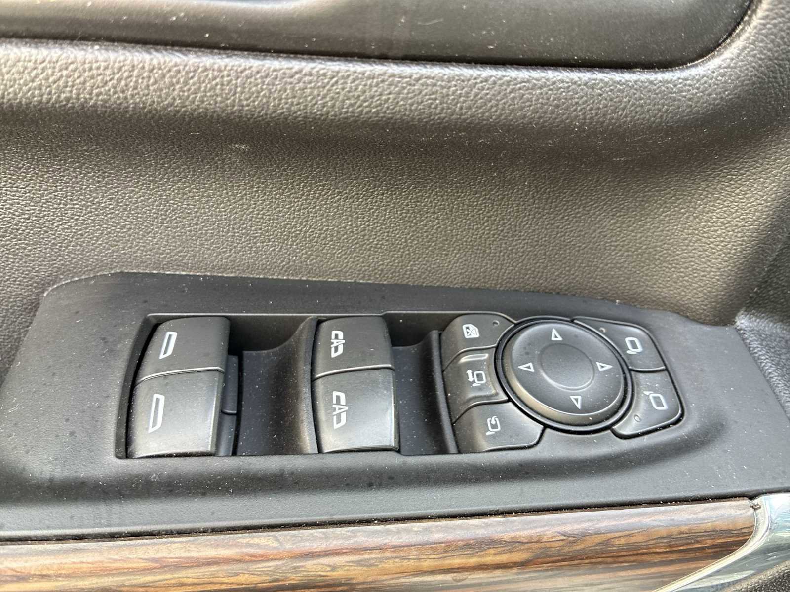 Used 2023 Chevrolet Silverado 2500 High Country w/ Z71 Off-Road Package AWD/4WD image 15