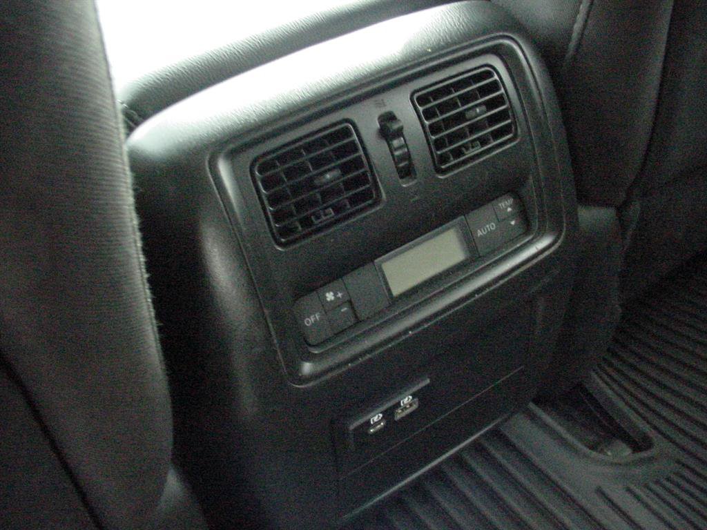 Used 2019 Nissan Pathfinder S AWD/4WD image 23