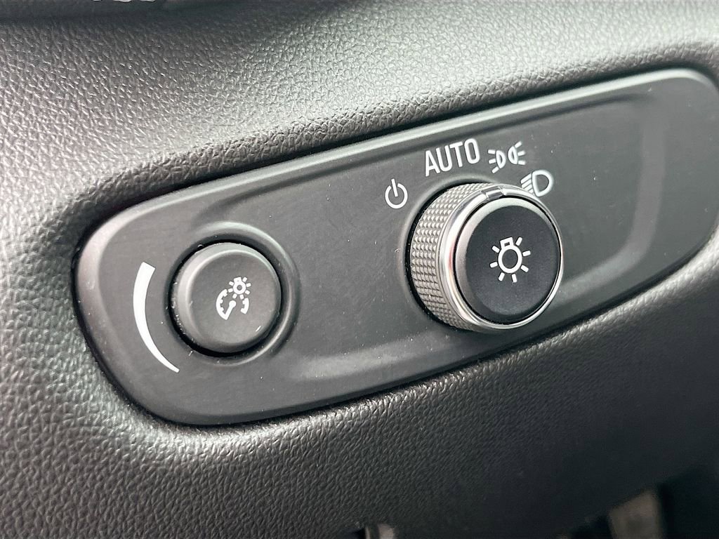 Used 2023 Chevrolet Blazer LT w/ Convenience Package image 10