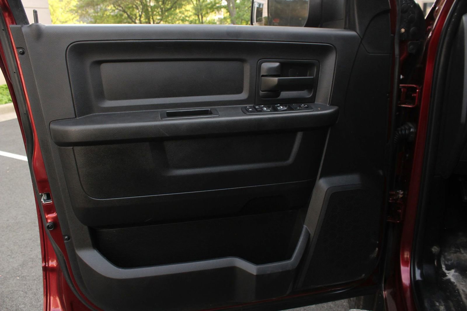 Used 2018 RAM 2500 Tradesman w/ Chrome Appearance Group AWD/4WD image 15