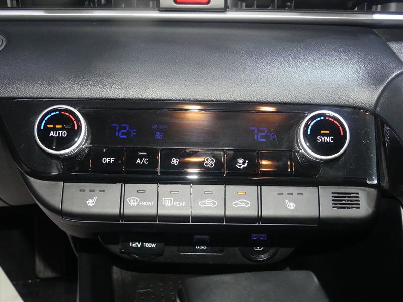 Used 2021 Hyundai Elantra SEL w/ Convenience + Premium Package FWD image 38