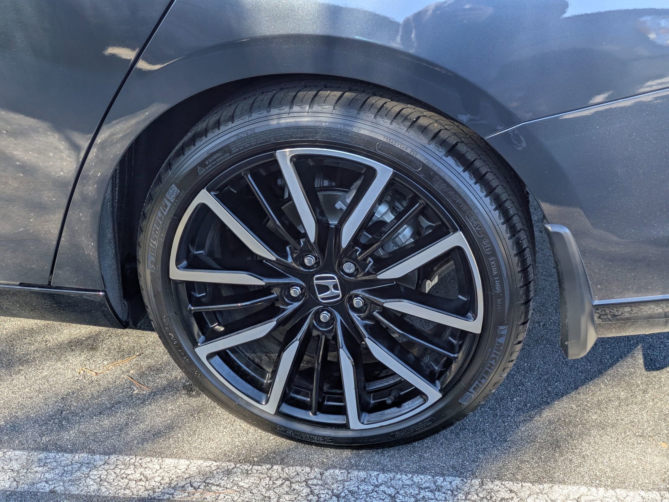 Used 2025 Honda Accord Touring image 8