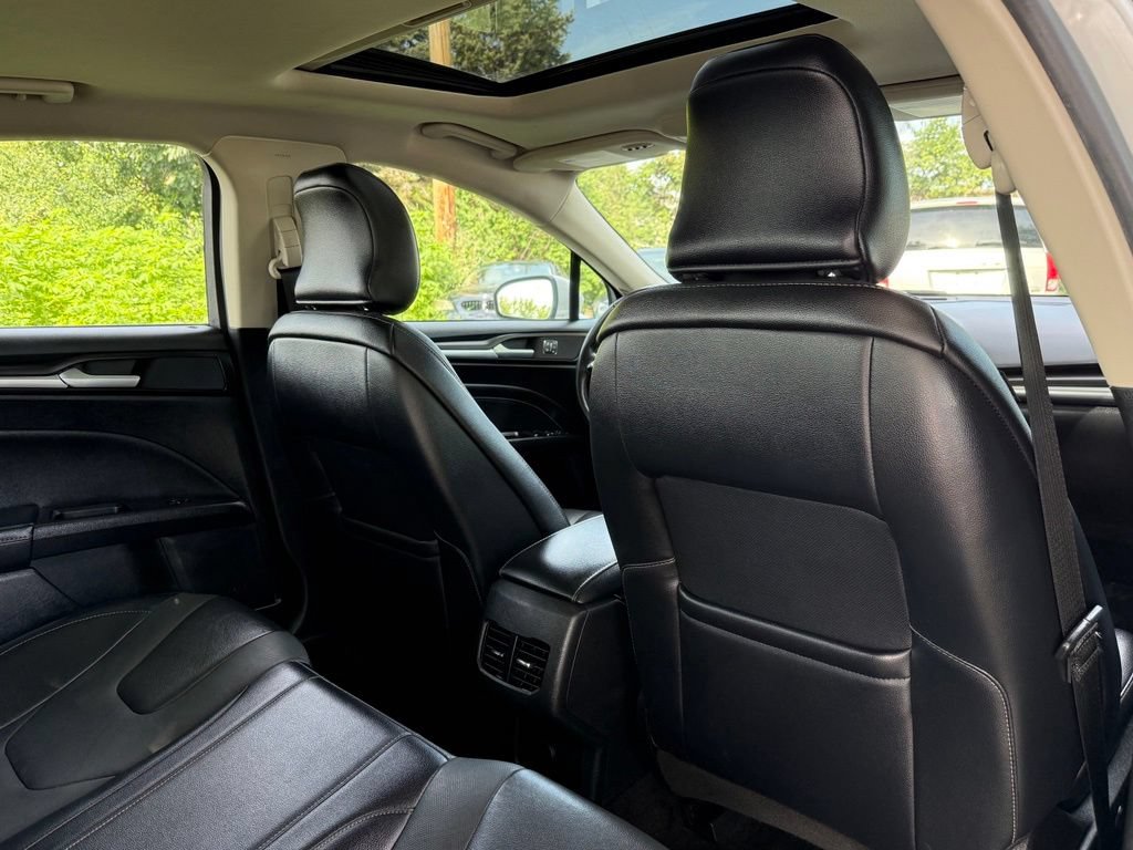 Used 2019 Ford Fusion Titanium AWD/4WD image 20