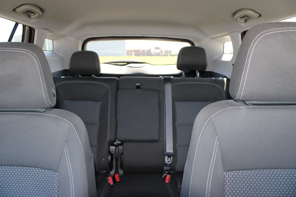Used 2023 GMC Terrain SLE w/ Driver Convenience Package FWD image 15
