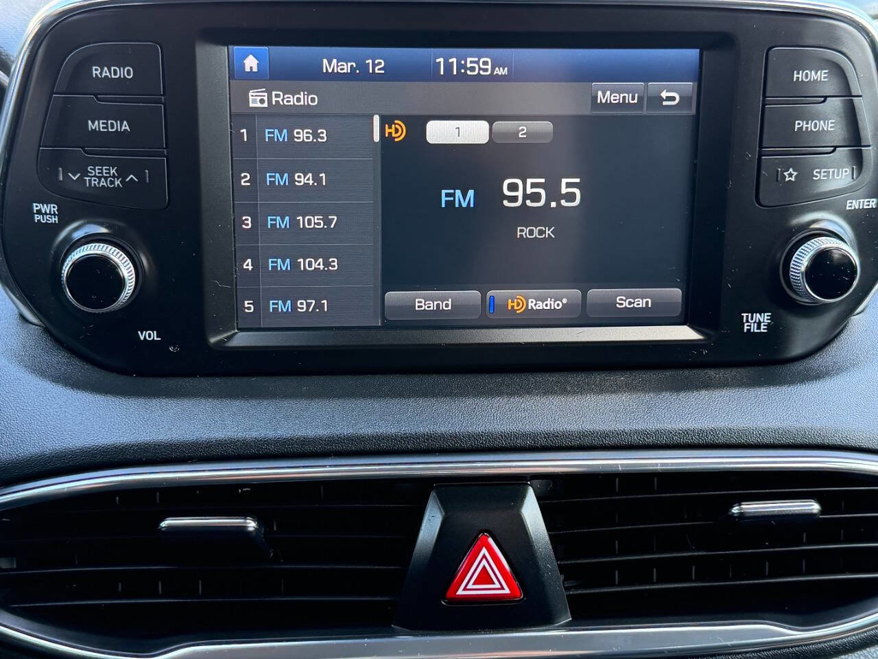 Used 2019 Hyundai Santa Fe SEL AWD/4WD image 43