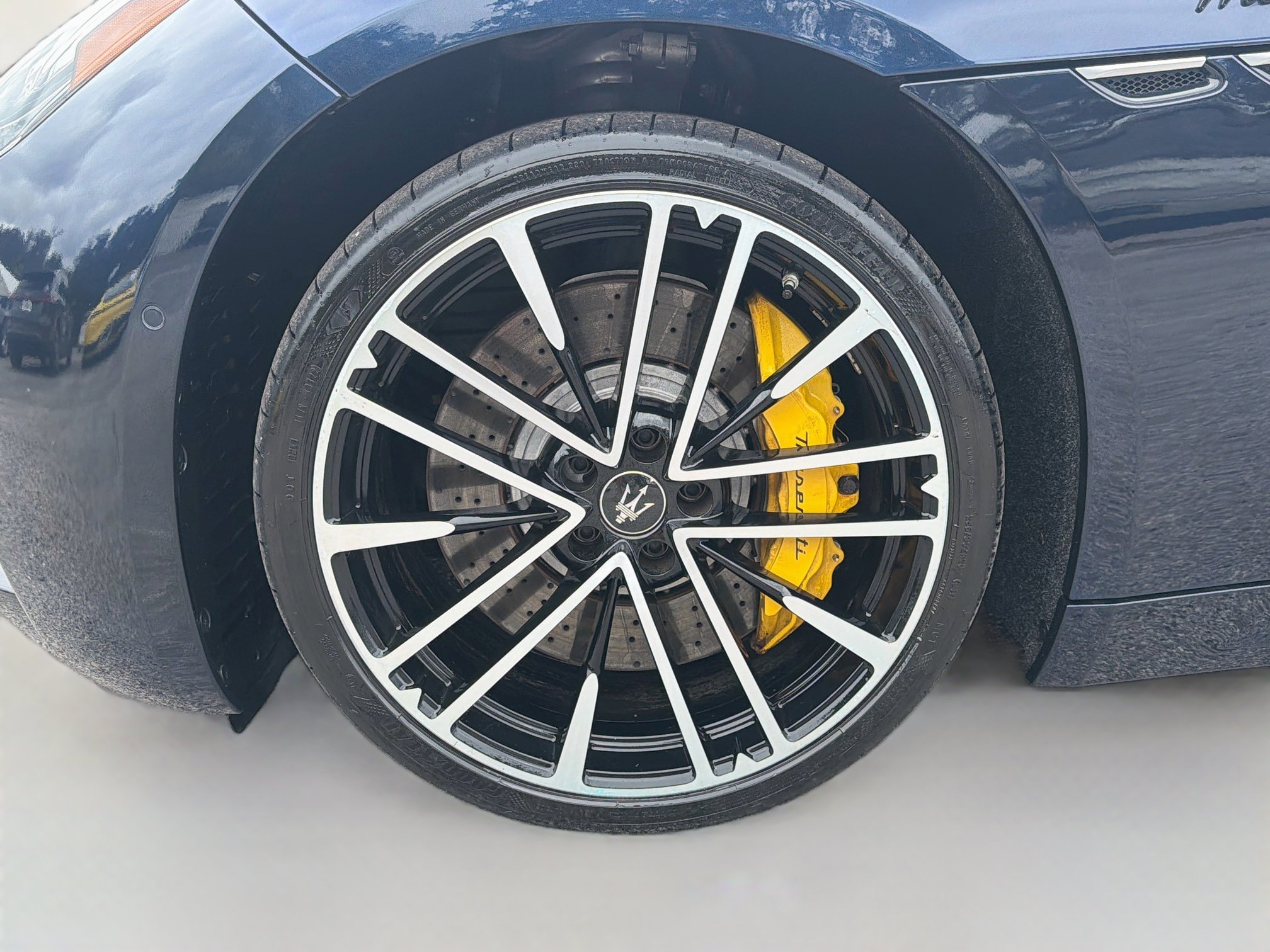 Certified 2024 Maserati GranTurismo Modena AWD/4WD image 41