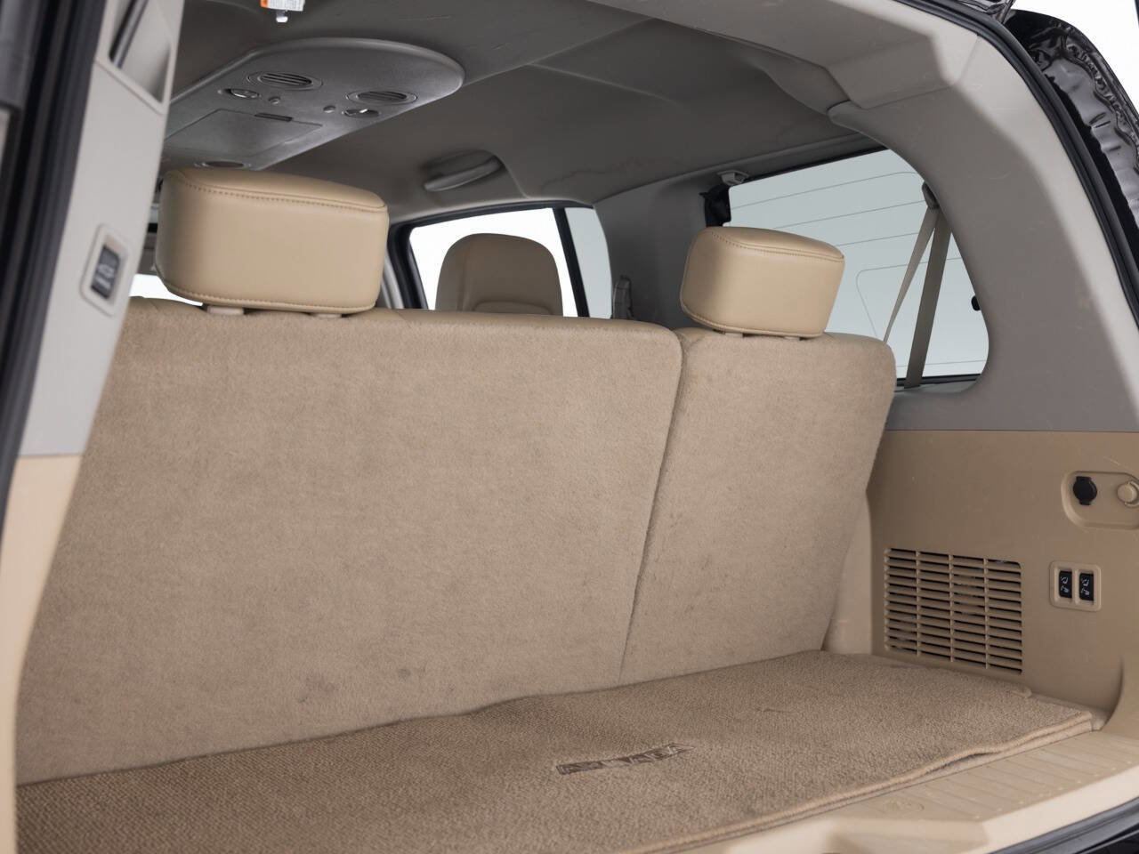 Used 2015 Nissan Armada Platinum image 45