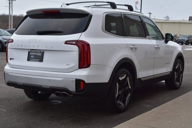 Used 2023 Kia Telluride S w/ S Sunroof Package image 6