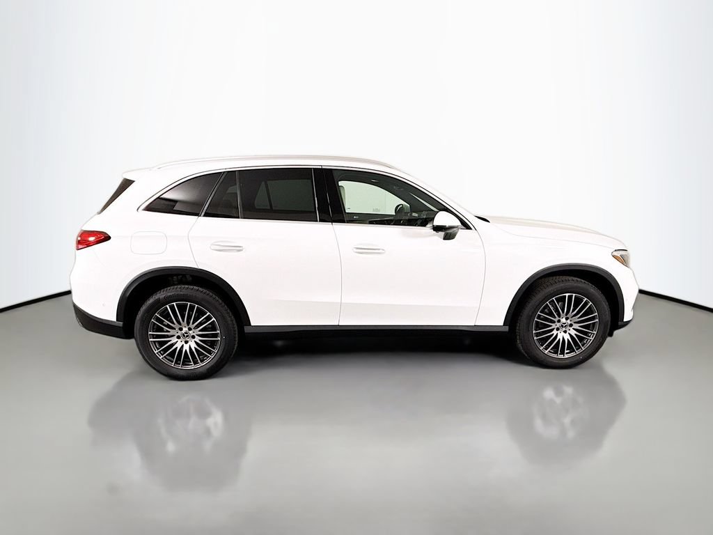 Used 2026 Mercedes-Benz GLC 300 4MATIC image 8
