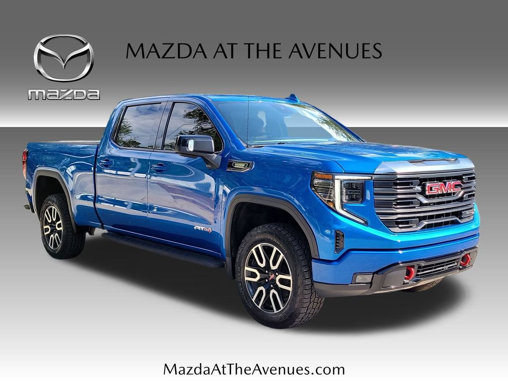 Used 2022 GMC Sierra 1500 AT4 w/ AT4 Preferred Package AWD/4WD image 3