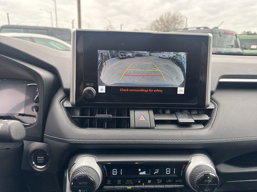 Used 2025 Toyota RAV4 XLE image 45
