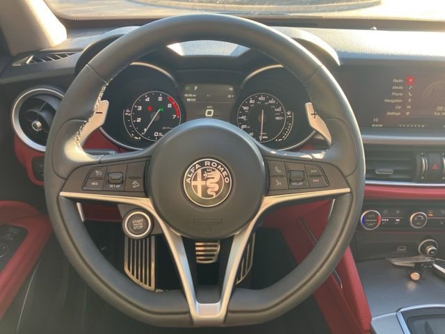 Used 2019 Alfa Romeo Stelvio Sport w/ Quick Order Package 22J Sport image 12