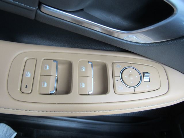 Used 2023 Hyundai Sonata Limited image 39