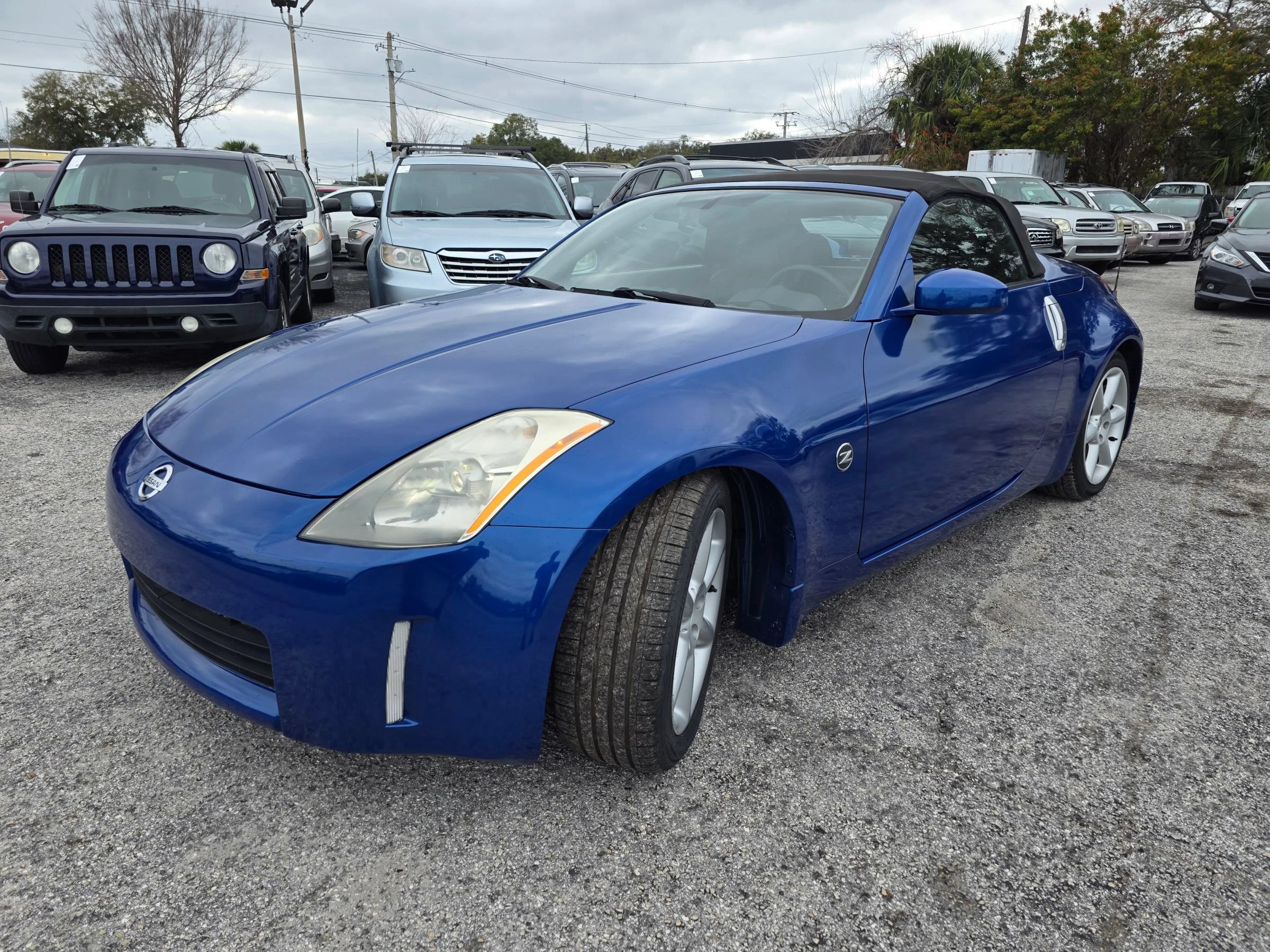 Used 2004 Nissan 350Z Touring RWD image 3
