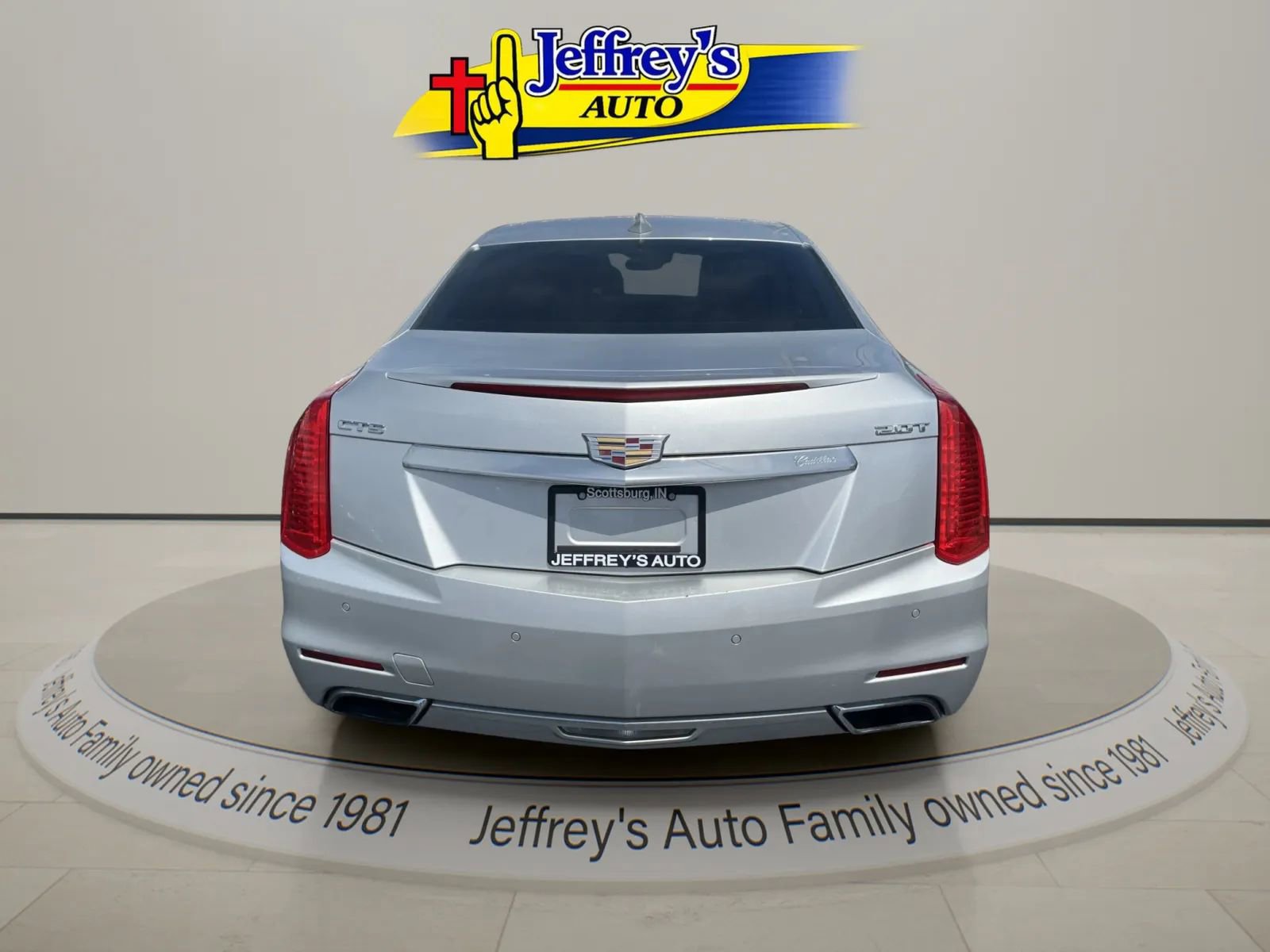 Used 2016 Cadillac CTS Luxury RWD image 2