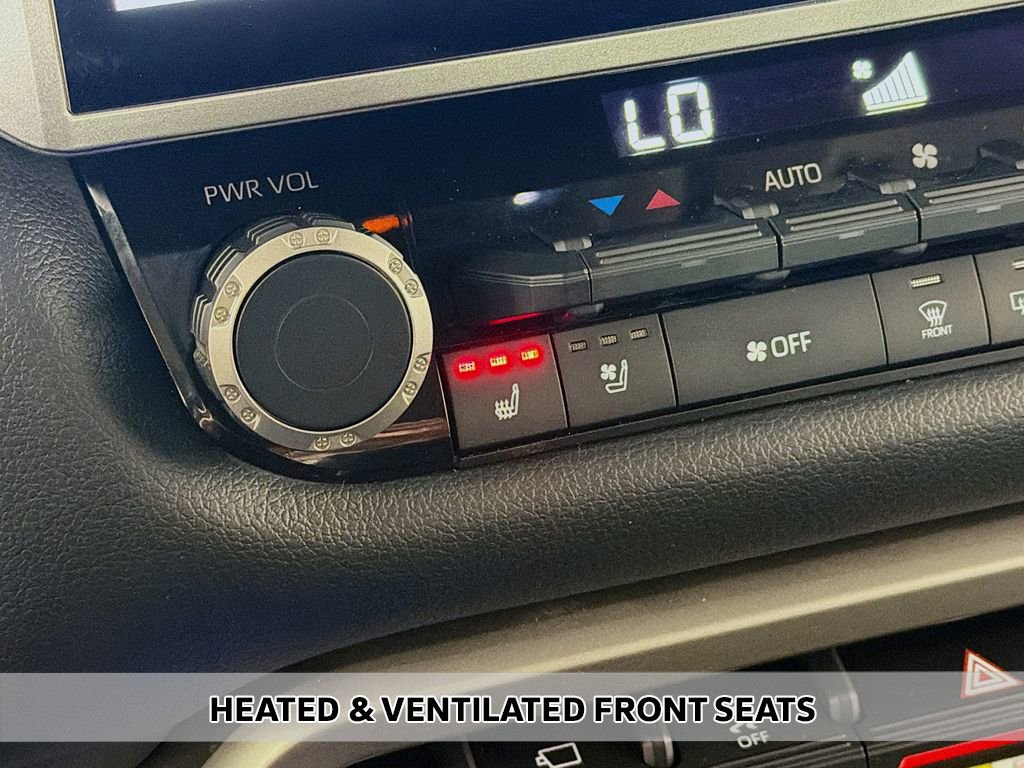 Used 2023 Toyota Tundra Limited image 7